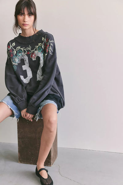 Palm Spring Turtleneck Graphic Pullover