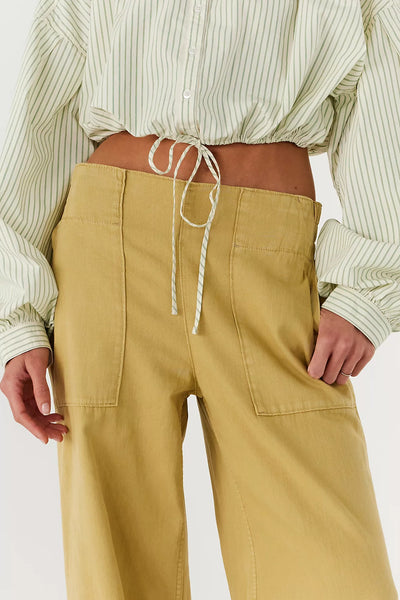 We The Free Breezy Denim Pull-On Jeans in Antelop~~SIZE M LEFT~~ FINAL SALE