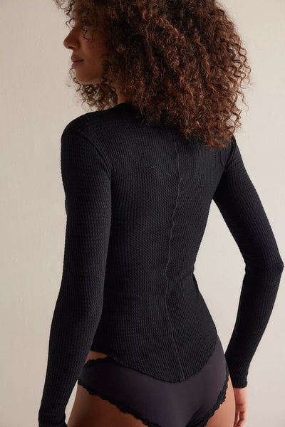 Going Places Cardi in Cherry Crush & Black