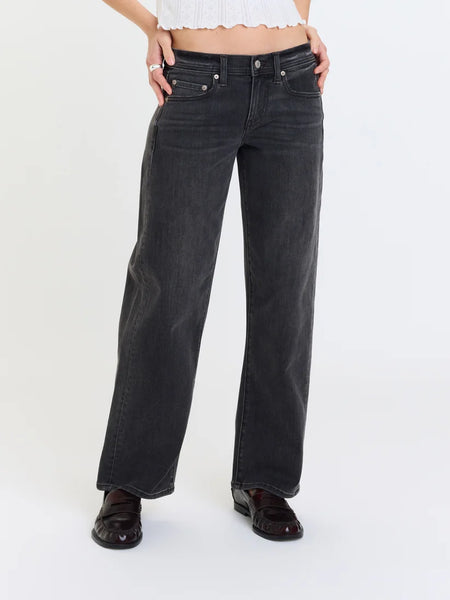 REPLAY LOW RISE V-WAIST SOFT BARREL IN MOTION