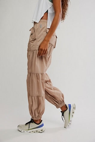 Set Me Free Pants~~FREE PEOPLE MOVEMENT in SANDY