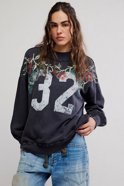 Palm Spring Turtleneck Graphic Pullover