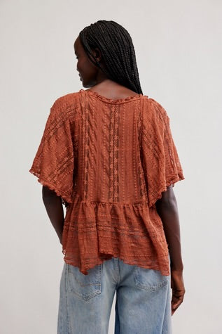 IN YOUR DREAMS LACE TOP