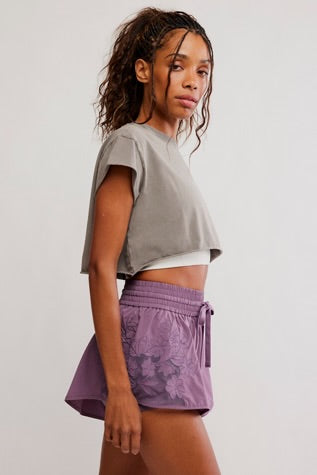 Hot Shot Cropped Tee in PEWTER