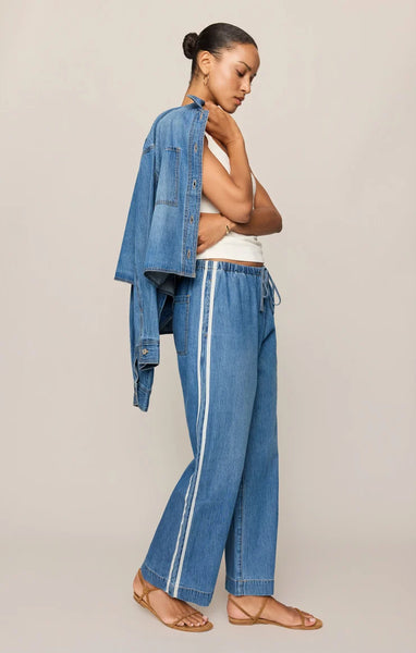SIDELINES ANKLE DENIM TRACK PANT