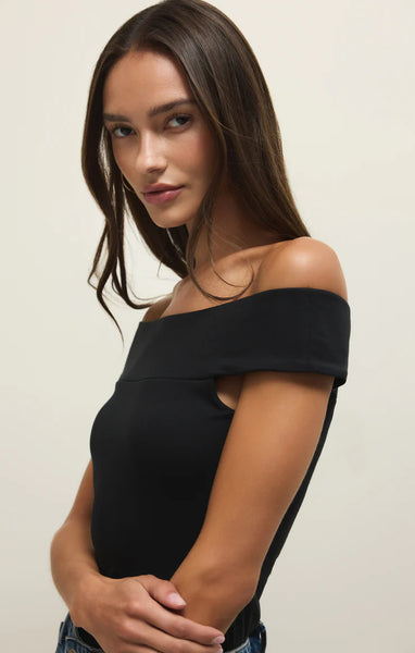 SECOND SKIN OFF SHOULDER TOP