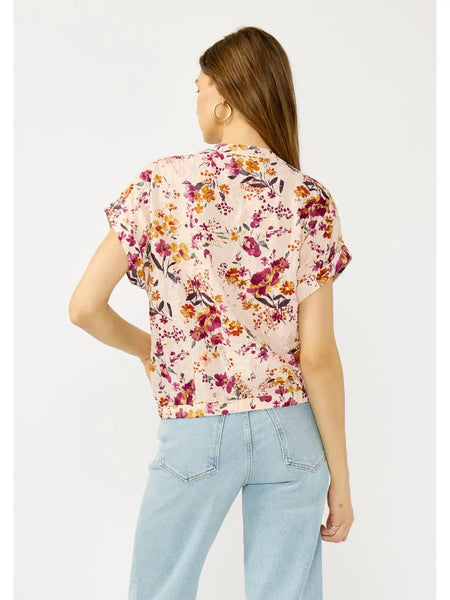 Wander Free Twist Front Top