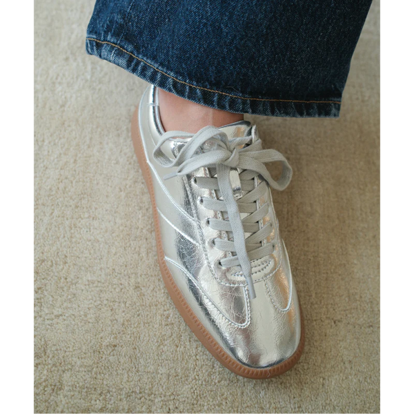 WYLDER LOW-TOP SNEAKER in SILVER